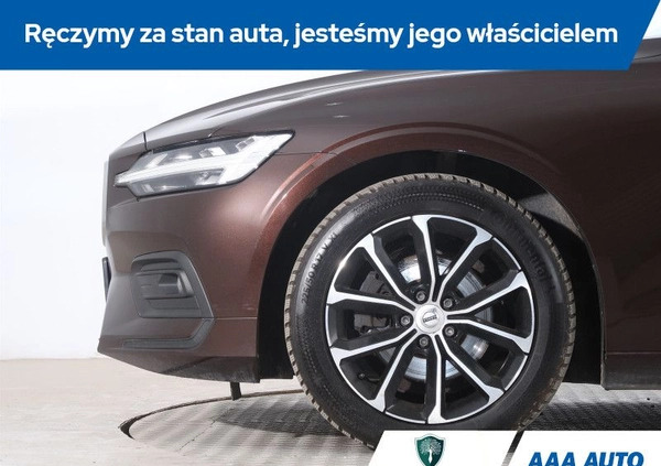 Volvo V60 cena 85000 przebieg: 159954, rok produkcji 2020 z Grudziądz małe 277